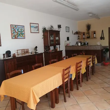 Agriturismo L' Agrumeto ג'יראסולה