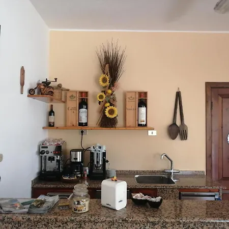 Agriturismo L' Agrumeto Κατάλυμα σε φάρμα Girasole